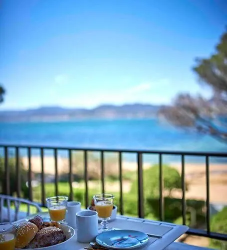 By The - Beautiful 2 Bedrooms - - Sea View - Garage Appartement *