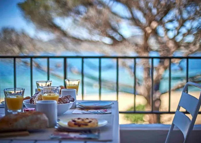 By The - Beautiful 2 Bedrooms - - Sea View - Garage